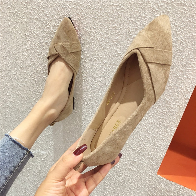 kamames Fall Women Flats Caramel Colour Black Pointed Toe Flat Heel Shoes for Ladies Brown Flats for Women Foldable