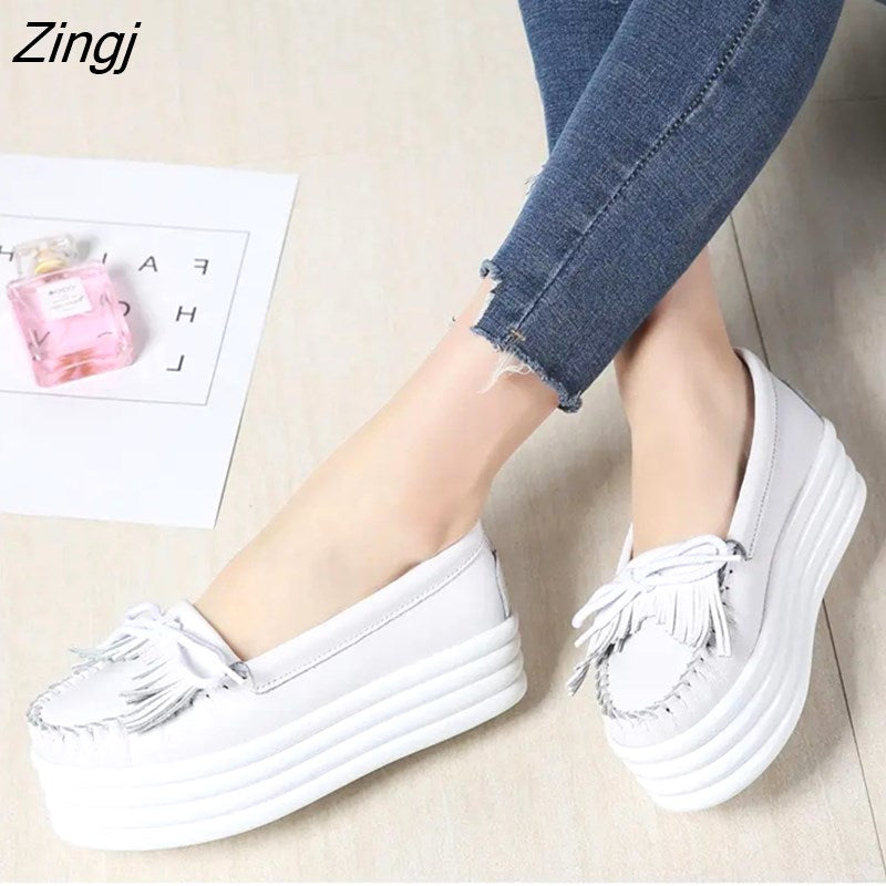 kamames spring High Quality Women Flats Platform shoes Tassel Slip-on Round Creeper black Brogue Loafers Brand