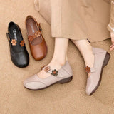 kamames kamames Round-Headed Single Shoes, Soft Leather, Retro Flowers, Mother's Shoes, Soft Leather, Shallow Mouth, Large Size Cover, Comfortable Grandma Shoes