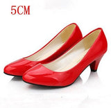 kamames The Spring And Autumn Of 2024, The New Round-Headed Women's Shoes, Large-Size Single Shoes, Thick Heels, Mother Shoes, Etiquette, Professional Work Shoes Are In Stock.