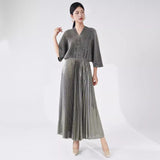 2025 Large size dress women's high-end bronzing loose  Popular trade bat sleeves slim pleated skirt long dress