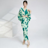 2025 bat sleeve pleated dress v-neck loose meat covering high-end women's clothing one-step straight long dress Popular style