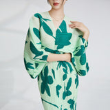 2025 bat sleeve pleated dress v-neck loose meat covering high-end women's clothing one-step straight long dress Popular style