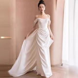 2025 White simple satin one-word shoulder light main wedding dress bride  new  high-end texture going out yarn
