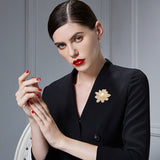 2025 Light luxury high-end blazer with corsage Japanese and Korean temperament versatile coat pin pearl three-dimensional lotus brooch