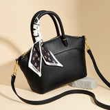 2025 Handbag Fashion temperament Large capacity shoulder bag Niche soft leather commuter messenger bag Simple high sense bag Women