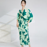 2025 bat sleeve pleated dress v-neck loose meat covering high-end women's clothing one-step straight long dress Popular style