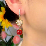 New Chinese style red pearl maple leaf ear buckle sweet Zhuanggong Dream Butterfly Ankola red festive leaf earrings earrings