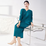 2025 large size women's skirt women's summer dress bat sleeve high sense 2025 Popular trade temperament pleated skirt