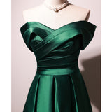 2025 One-word shoulder evening dress dark green student piano art test vocal temperament annual meeting host female New supply