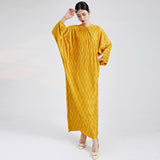 2025 dress high quality design sense loose large size Popular trade women's bat sleeve elegant dress pleated dress