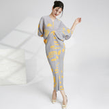 2025 High-quality women's clothing fashion dress women's spring and summer new printed bat sleeves to cover the belly and look thin and elegant long dress
