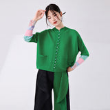 2025 National style new Chinese top spring and summer women's design sense stand-up collar buckle retro loose long-sleeved cardigan pleated T-shirt