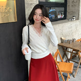 2025 popular winter new temperament V-neck lace polished bottoming shirt women's versatile top women's 89177