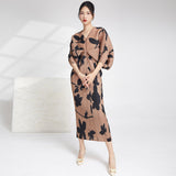 2025 bat sleeve pleated dress v-neck loose meat covering high-end women's clothing one-step straight long dress Popular style