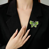 2025 Design trend exquisite corsage high-end suit pin multi-purpose accessories gradual change crystal butterfly temperament brooch