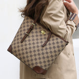 2025 The bag has a high sense of sophistication, and the tote big bag women's new light luxury and large-capacity commuting shoulder bag, and the office worker hand bag.