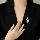 2025 popular New Light Luxury Snake Brooch Creative Zircon Animal Premium Freshwater Pearl Zodiac Snake Corsage Accessories