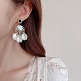 2025 Retro exaggerated temperament shell long fringed earrings women's high sense atmospheric fashion earrings live broadcast popular earrings