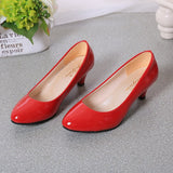kamames The Spring And Autumn Of 2024, The New Round-Headed Women's Shoes, Large-Size Single Shoes, Thick Heels, Mother Shoes, Etiquette, Professional Work Shoes Are In Stock.